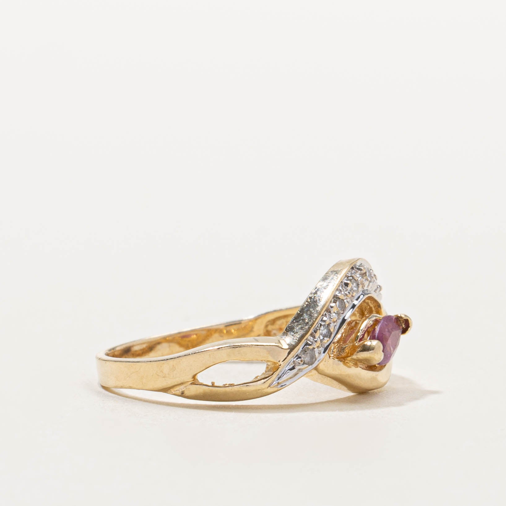 10k Ruby & Diamond Waterfall Twisted Ring | SZ 7