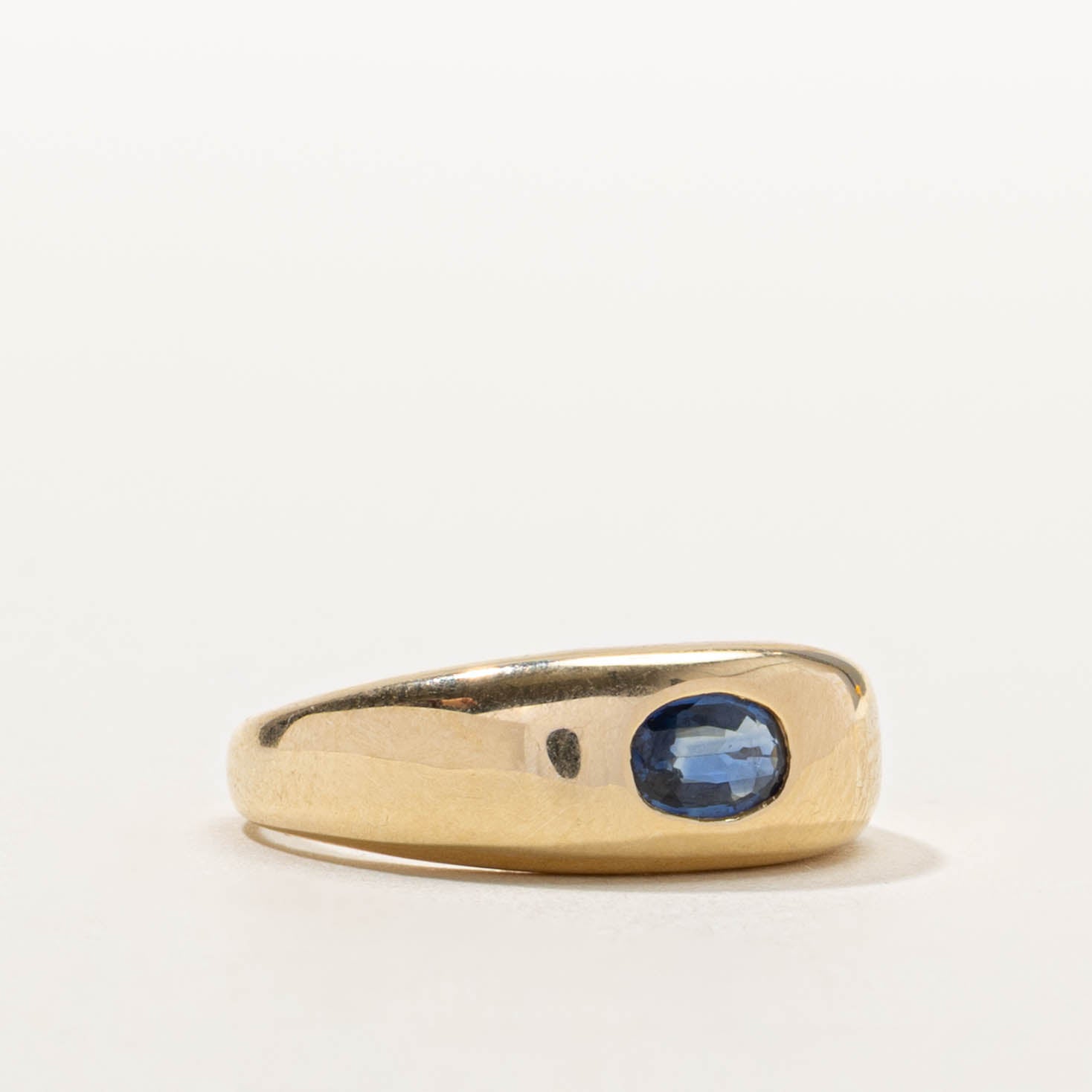 14k Flush Set Sapphire Dome Ring | SZ 7