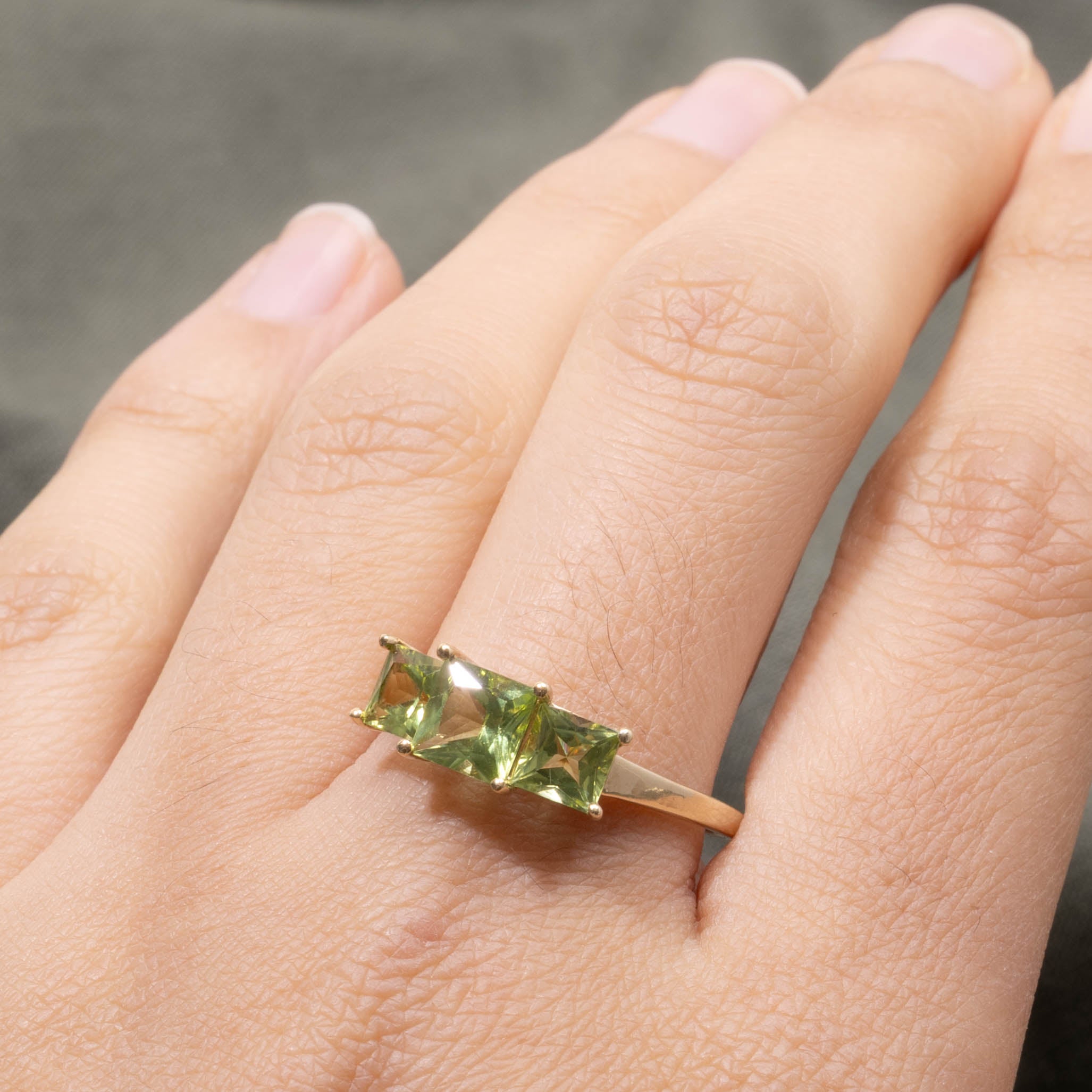 10k Three Stone Peridot Ring | 2.35ctw | SZ 10.25