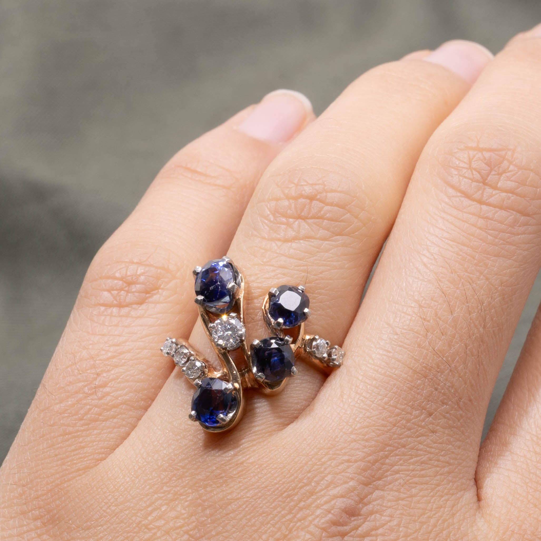 10k Sapphire & Diamond Cluster Cocktail Ring | 3.78ctw, 0.32ctw | SZ 6.75