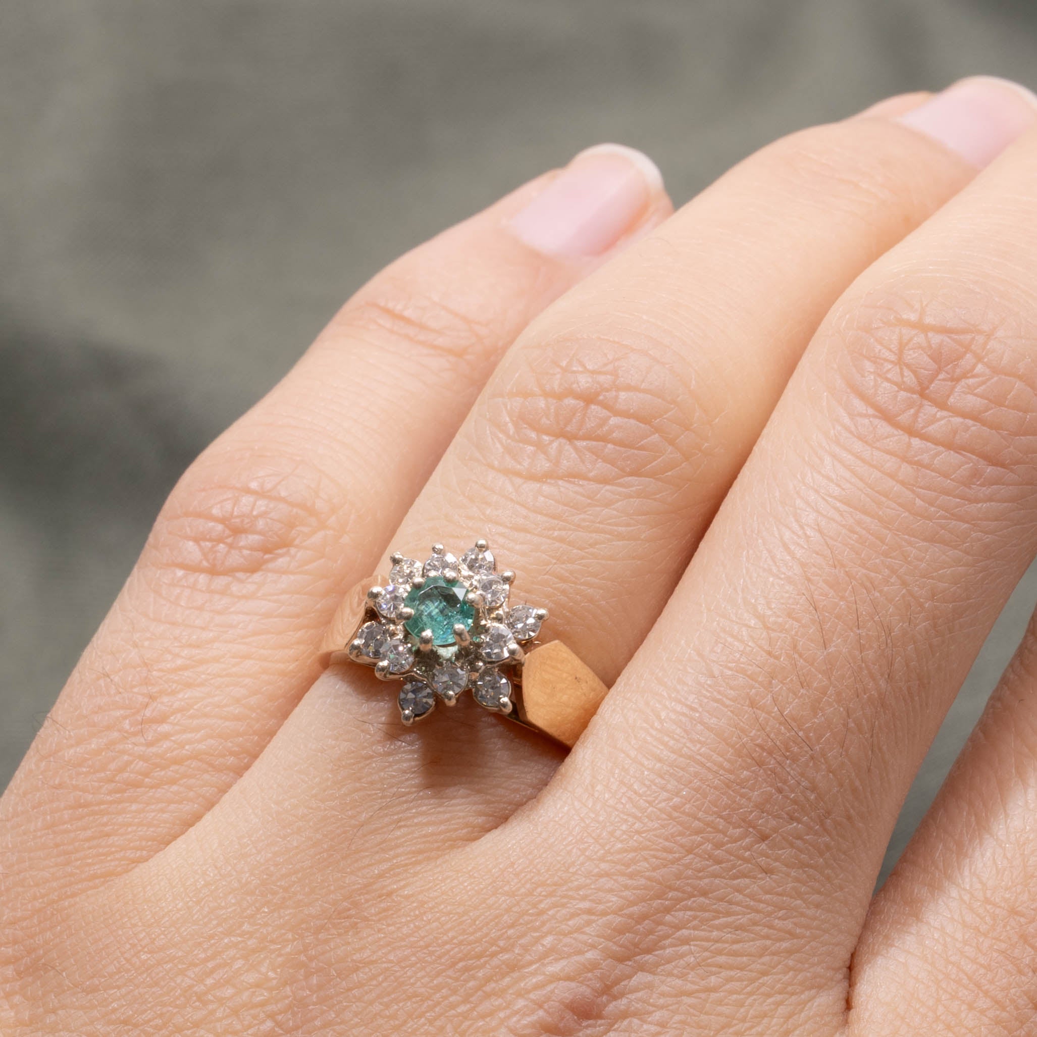 14k Emerald & Diamond Petal Cluster Ring |0.25ct, 0.36ctw | SZ 5.75