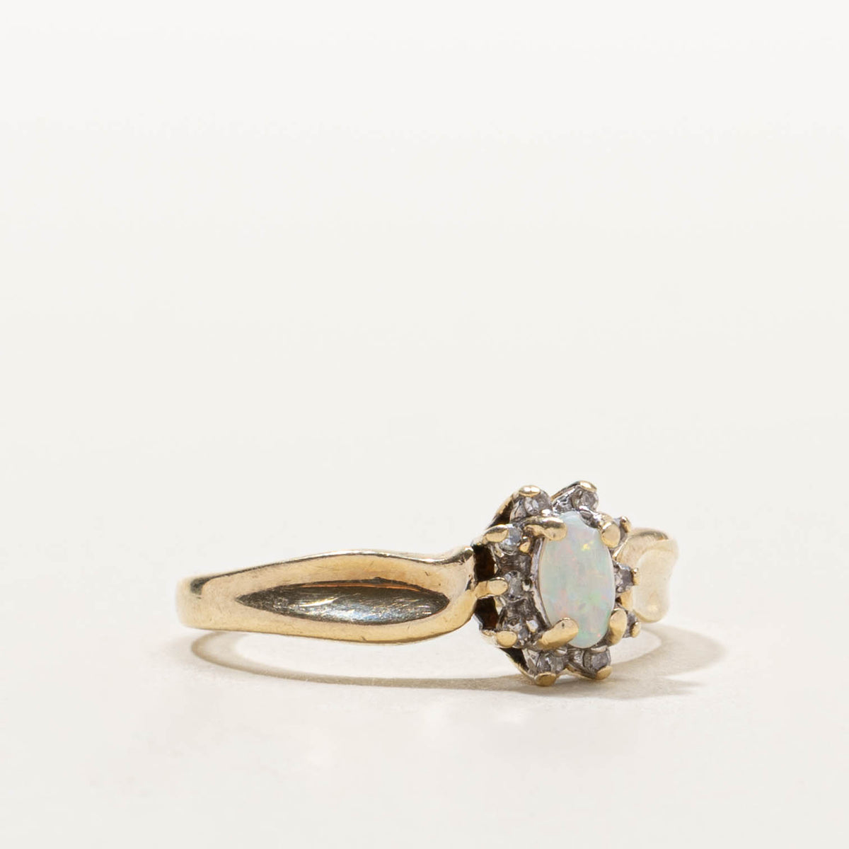 10k Opal & Diamond Petal Ring | SZ 6.25
