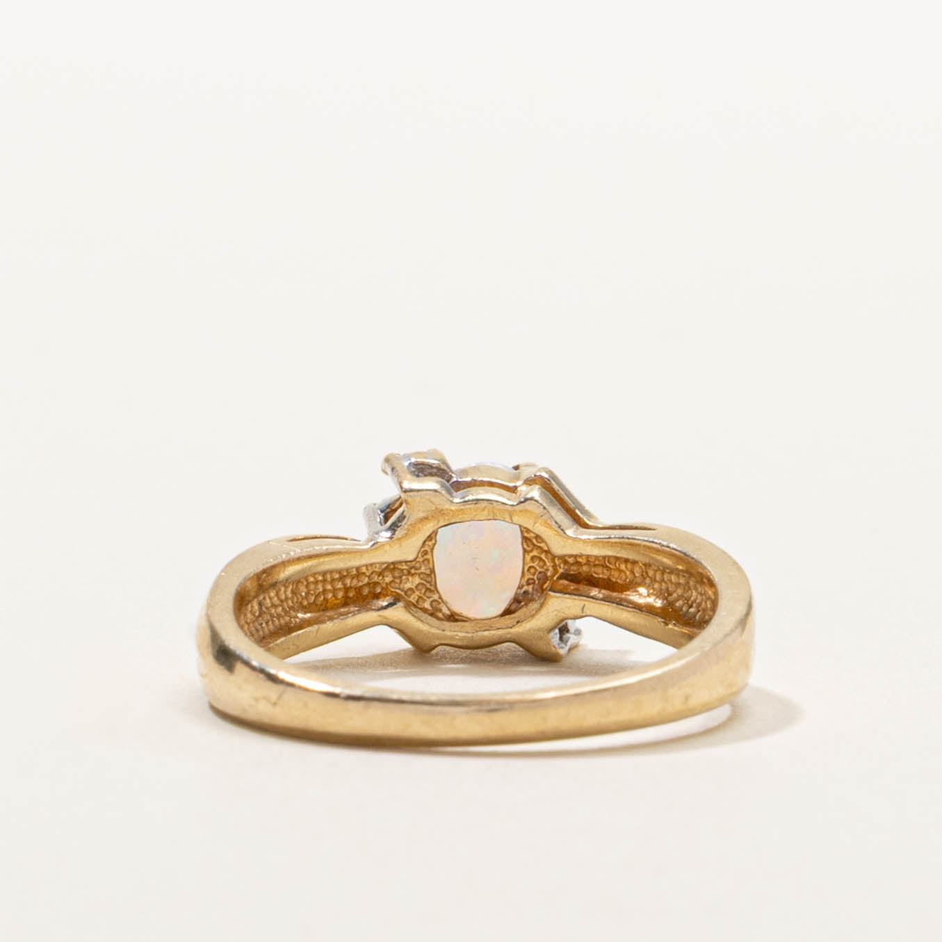 10k Opal & Diamond Crossover Ring | SZ 6
