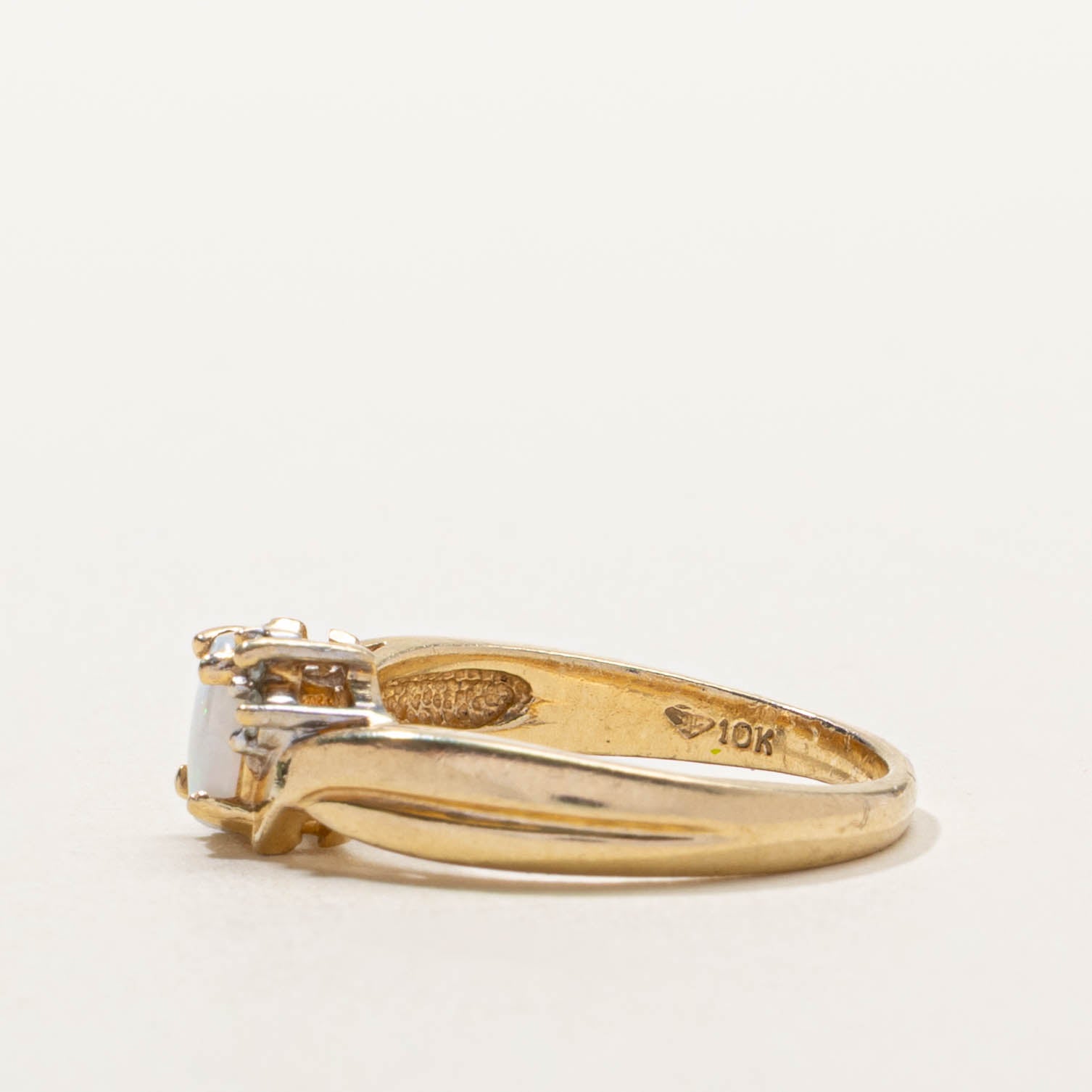 10k Opal & Diamond Crossover Ring | SZ 6