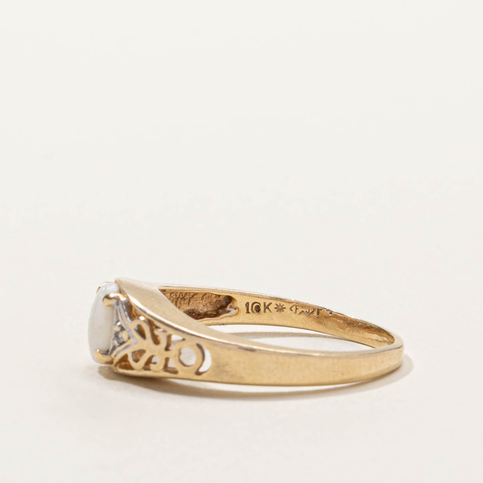 10k Opal & Diamond Triangle Openwork Ring | SZ 7