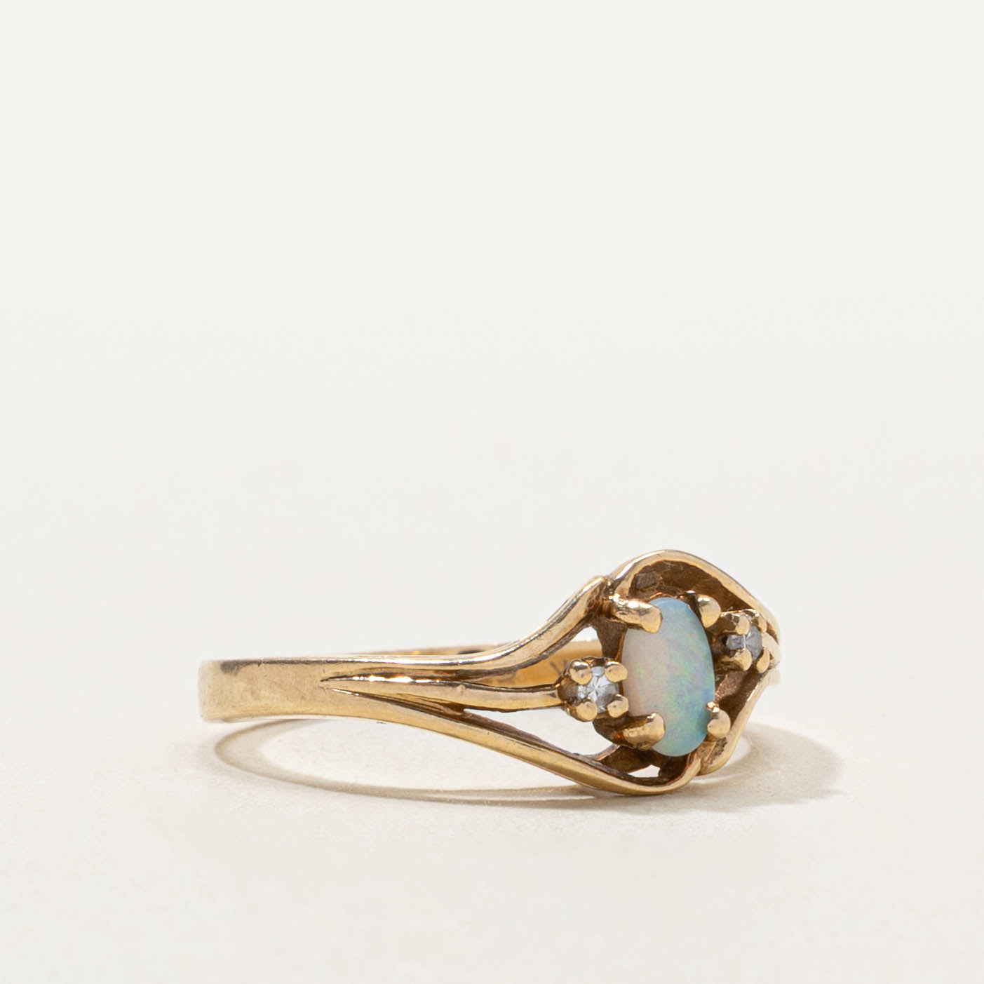 10k Opal & Diamond Openwork Eye Ring | SZ 5