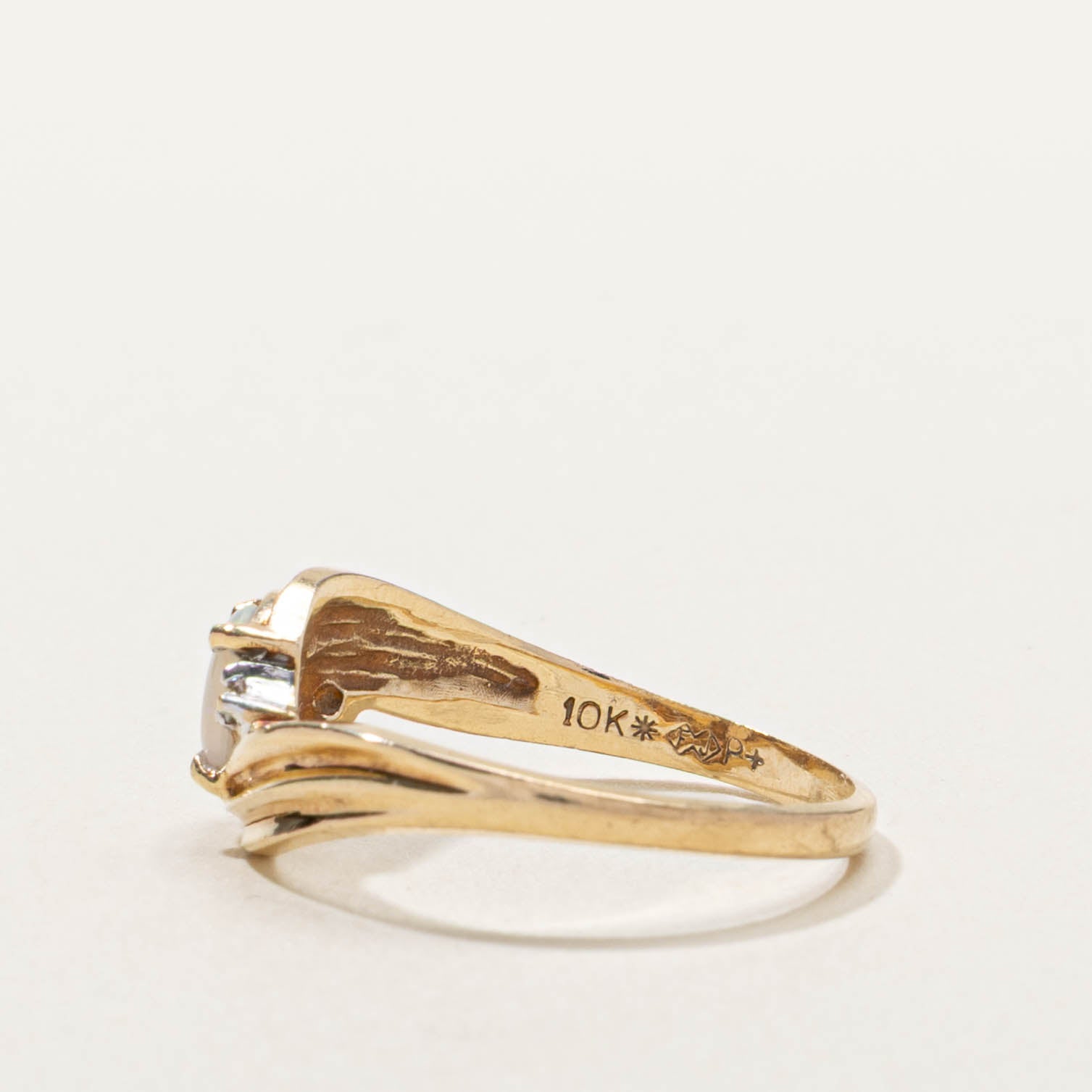 10k Opal & Diamond Grooved Wave Ring | SZ 6.5