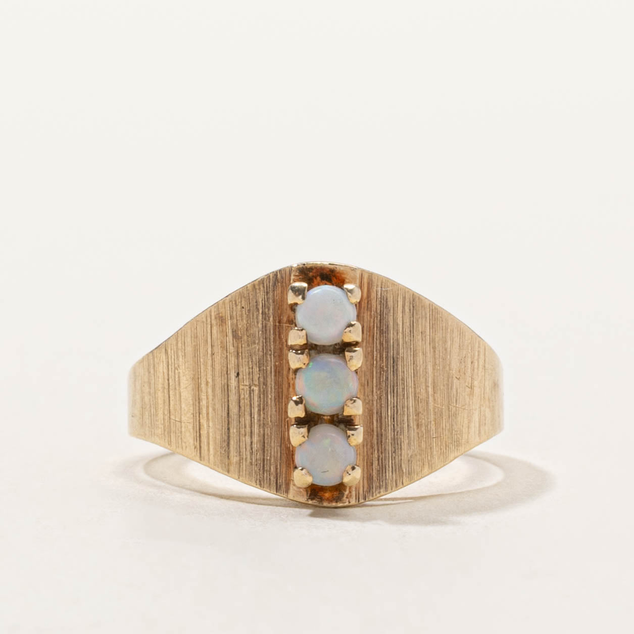 10k Opal Column Fluted Ring | SZ 4.25