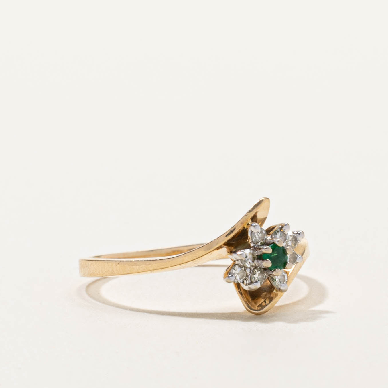 10k Emerald & Diamond Petal Bypass Ring | SZ 7.25
