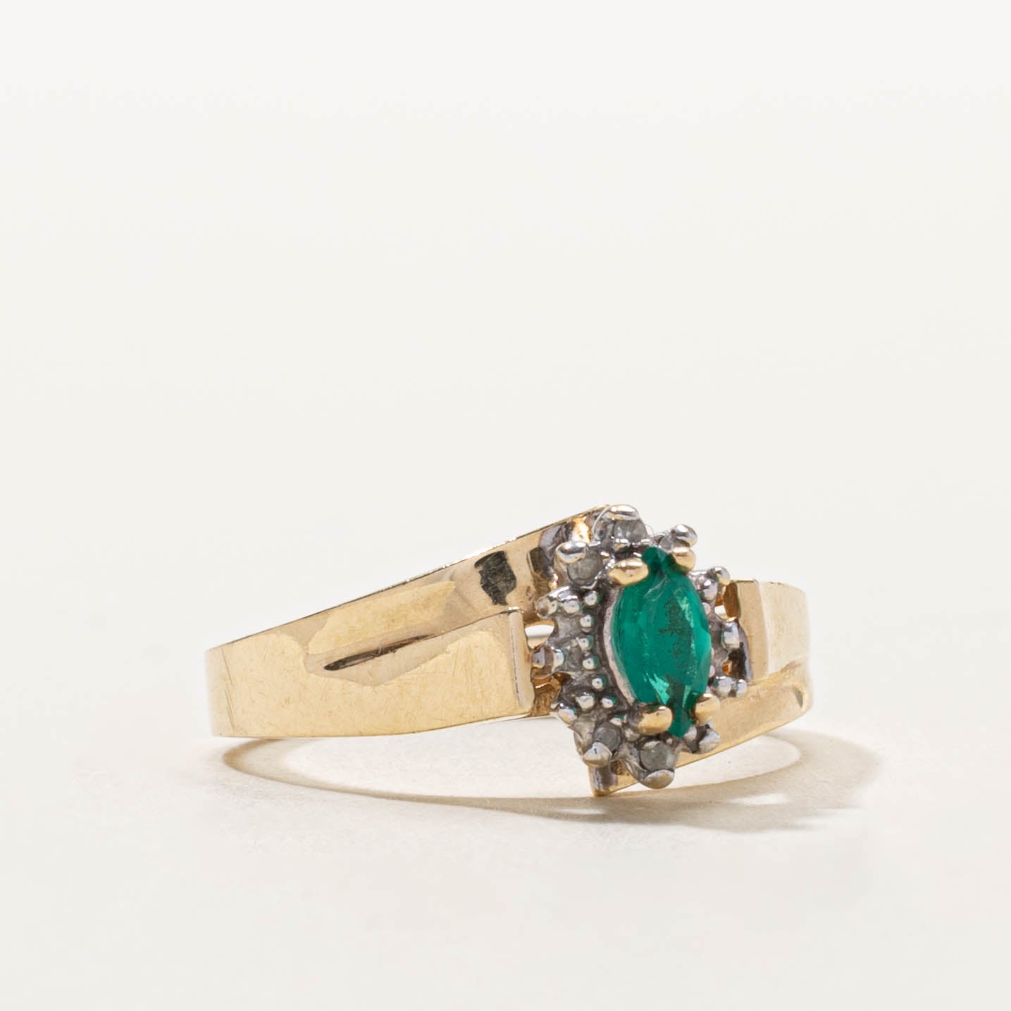 10k Synthetic Emerald & Diamond Halo Geometric Ring | SZ 6.75