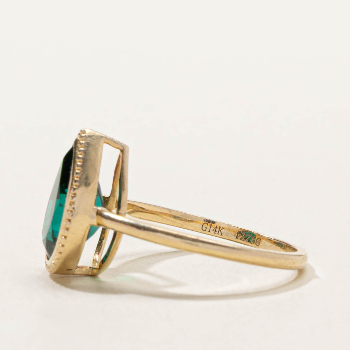 14k Peart Cut Solitaire Synthetic Emerald Ring | SZ 5