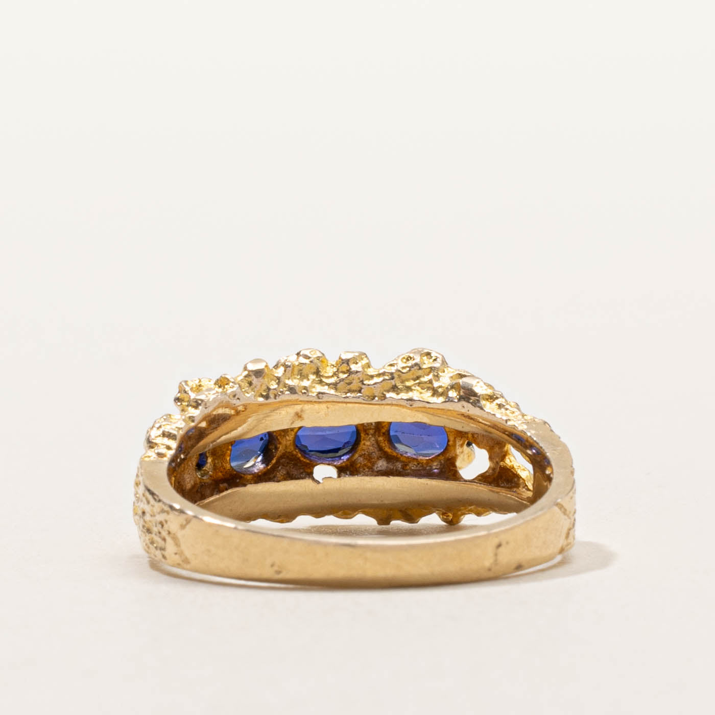 Vintage Canadian Three Stone Synthetic Sapphire Nuggety Ring | SZ 7