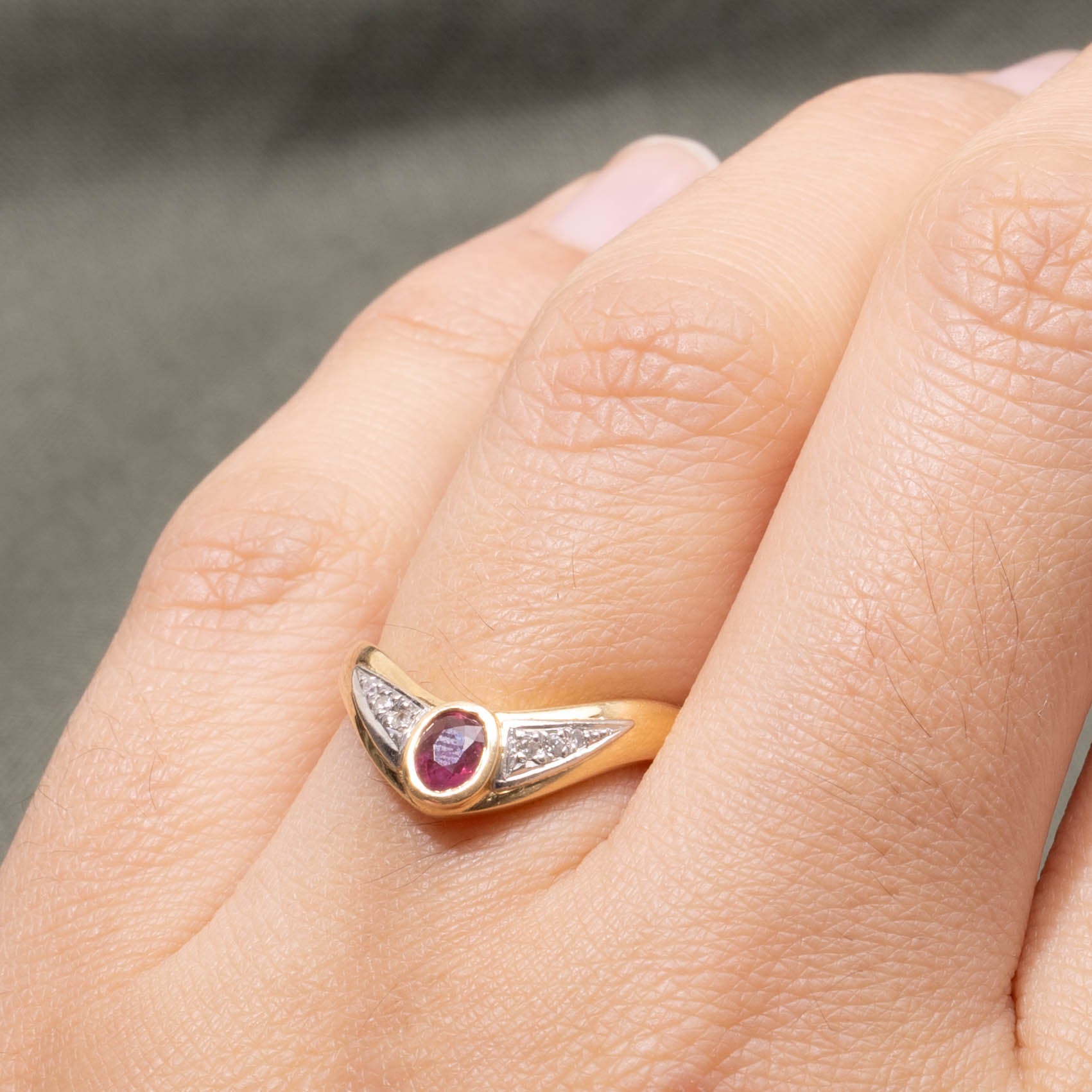 18k-900 Platinum Ruby & Diamond Deep Chevron Ring | SZ 5.75