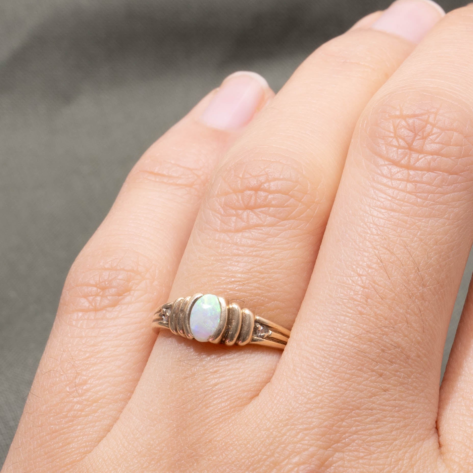 10k Opal & Diamond Grooved Ring | SZ 5.5