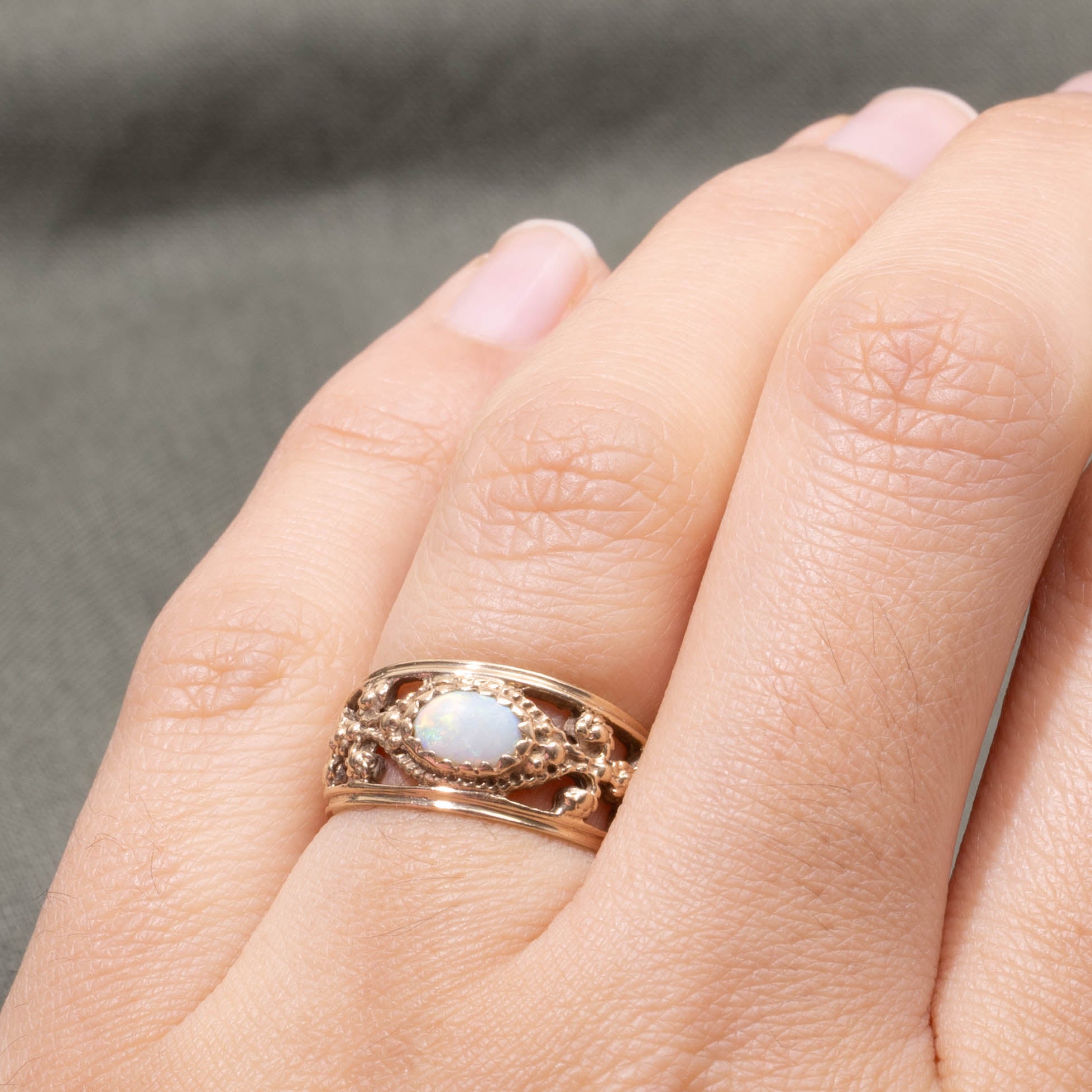10k Opal Ornate Openwork Ring | SZ 5.25