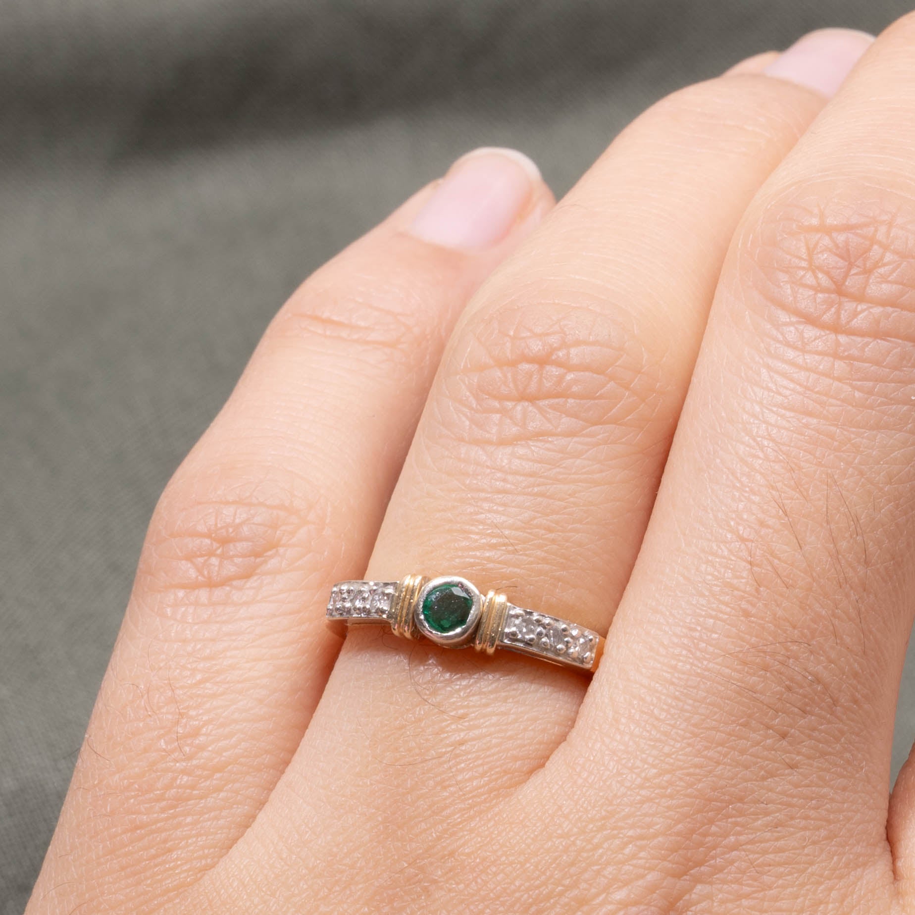 Canadian Bezel Set Emerald & Diamond Grooved Ring | SZ 5.75