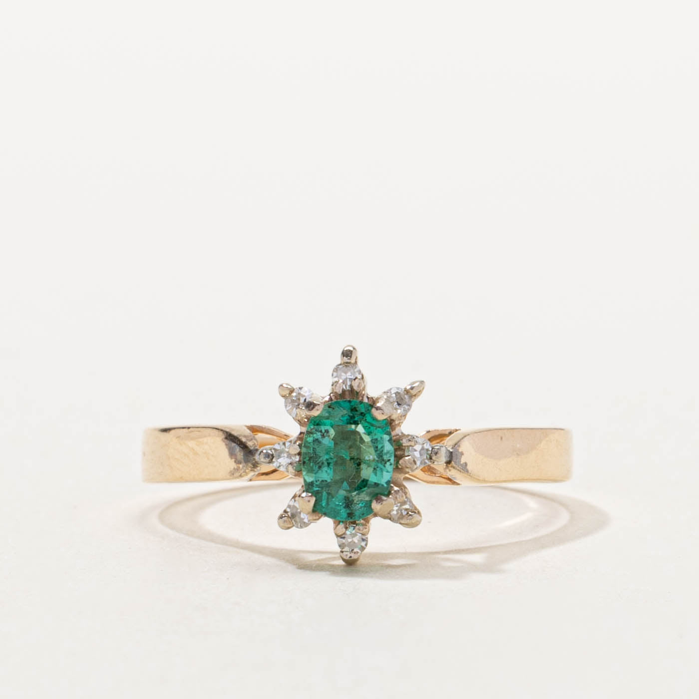 14k Emerald & Diamond Petal Halo Ring | 0.40ct, 0.08ctw | SZ 6.75