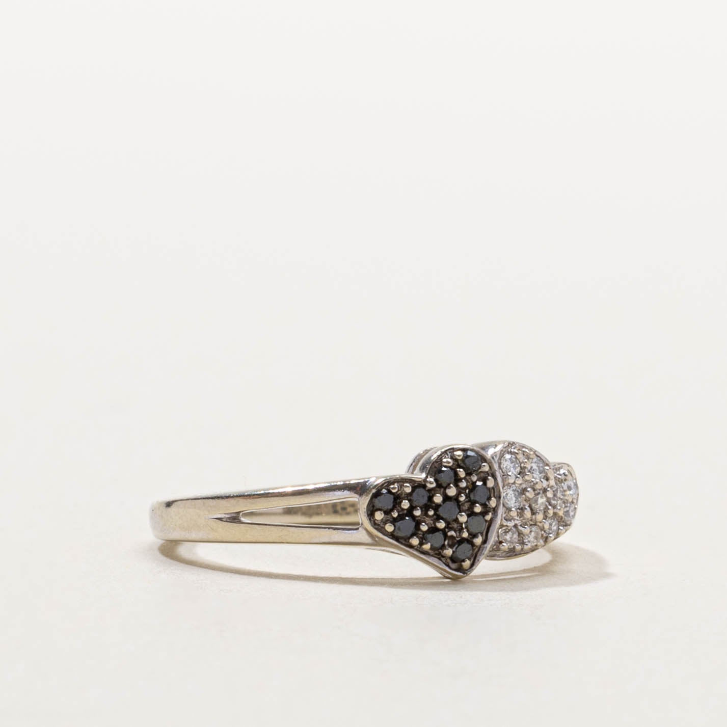 10k Black & White Diamond Double Heart Ring | 0.10ctw | SZ 4.25