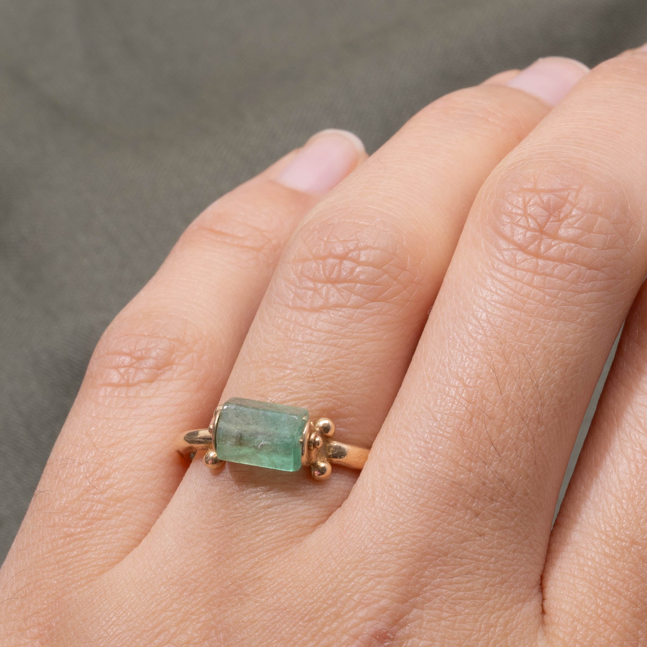 14k Hexagonal Emerald Bead Spinner Ring | 1.70ct | SZ 6.75