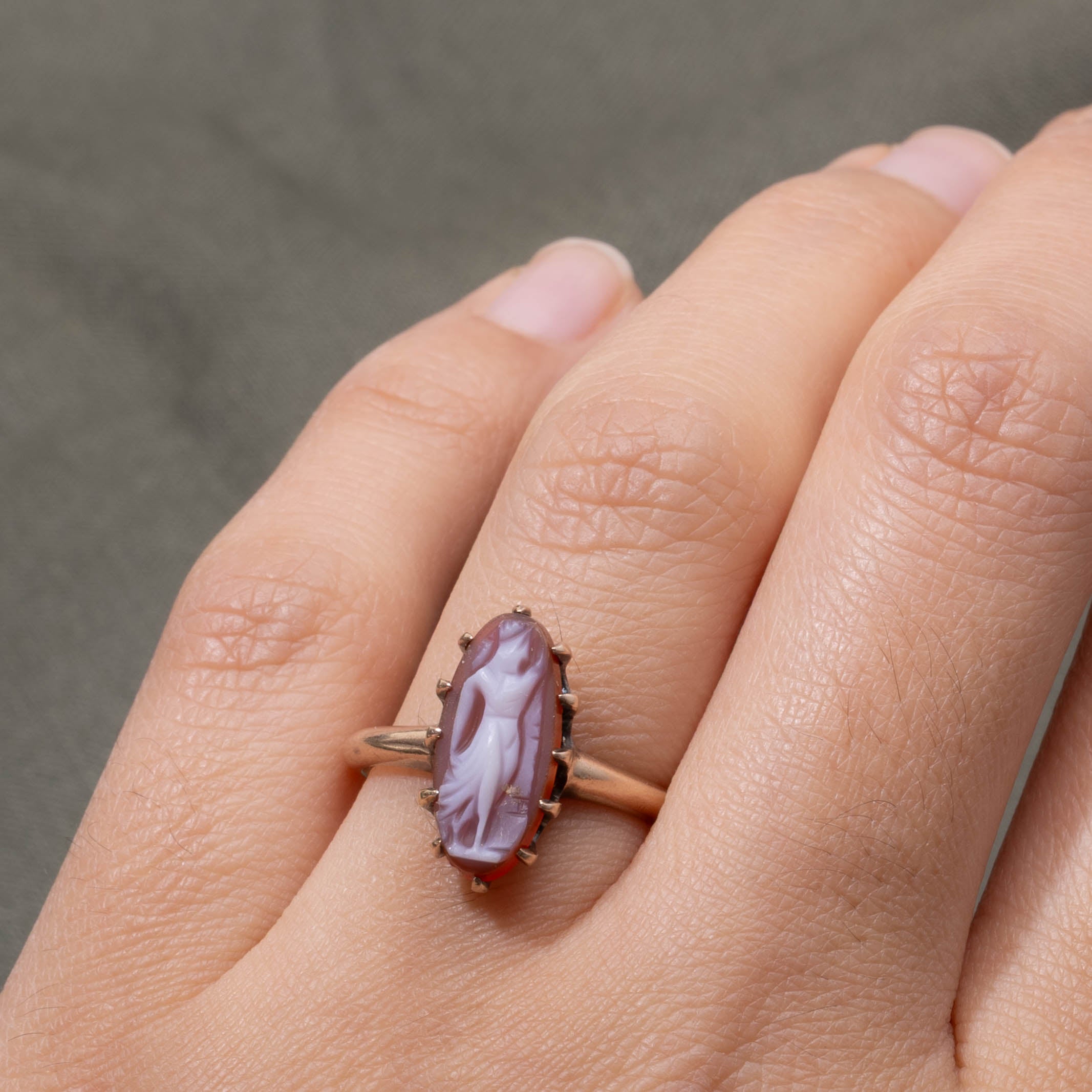 10k Marquise Cabochon Agate Cameo Ring | 2.00ct | SZ 7.25