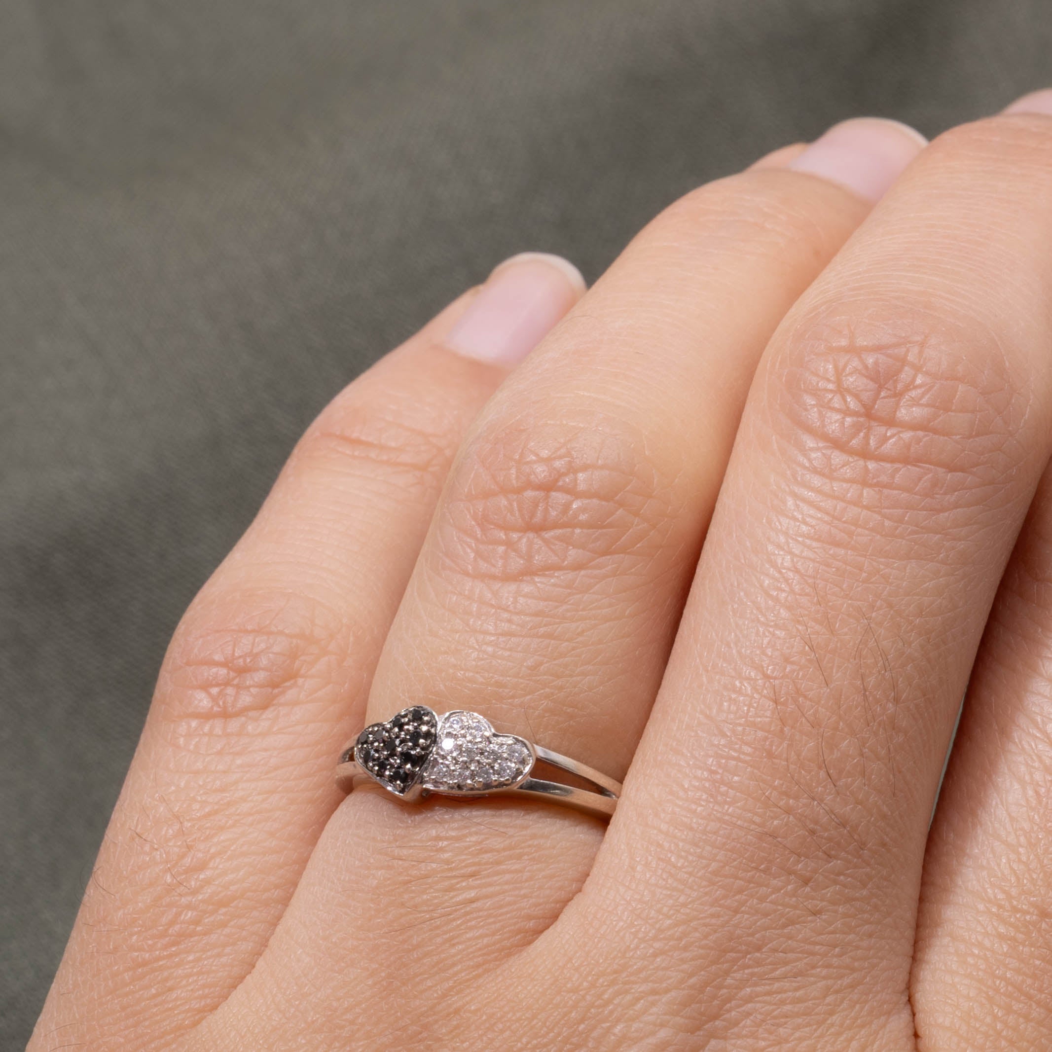 10k Black & White Diamond Double Heart Ring | 0.10ctw | SZ 4.25