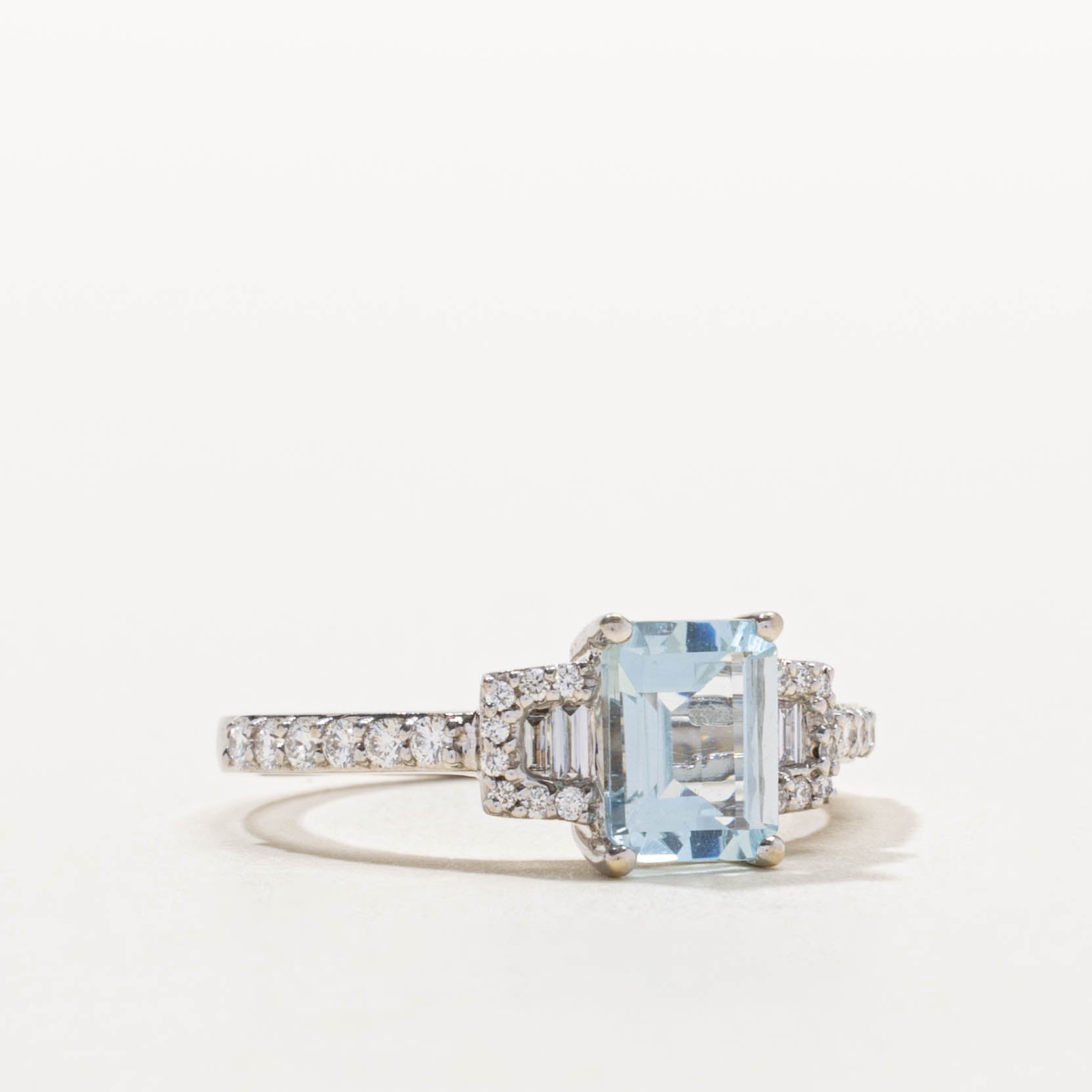 14k Aquamarine & Diamond Accented Ring | 1.50ct, 0.35ctw | SZ 8.5
