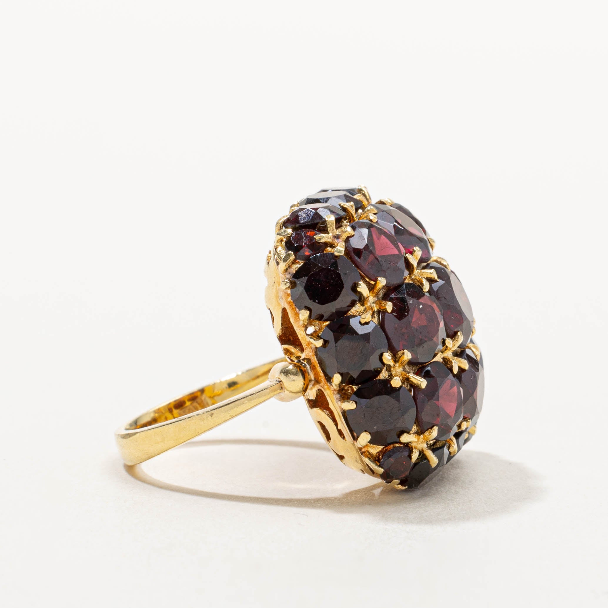 18k Garnet Cluster Cushion Cocktail Ring | 16.00ctw | SZ 7