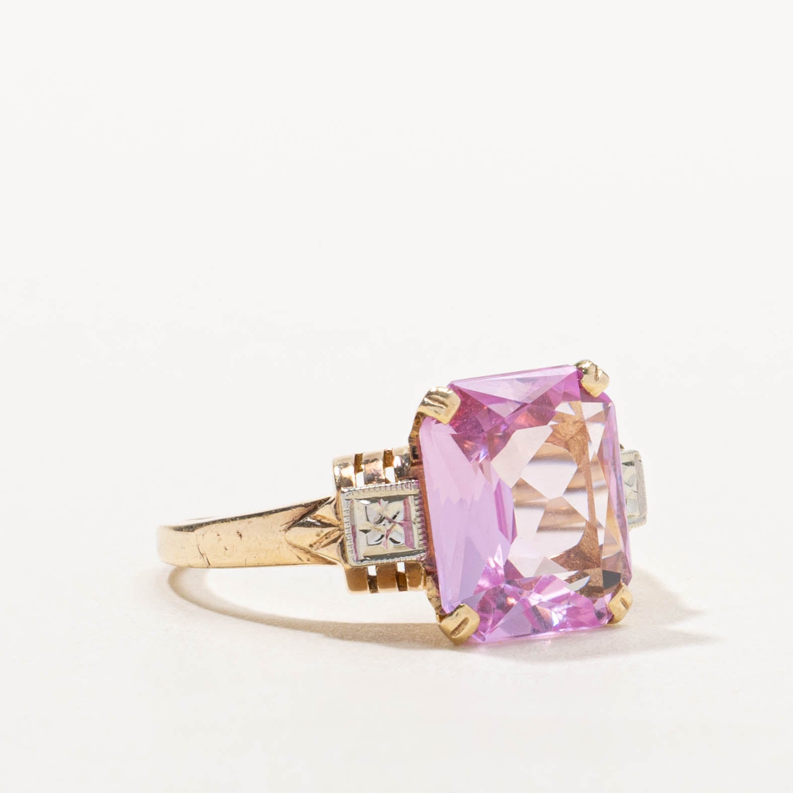 10k Retro Synthetic Sapphire Engraved Ring | 6.50ct | SZ 7.75