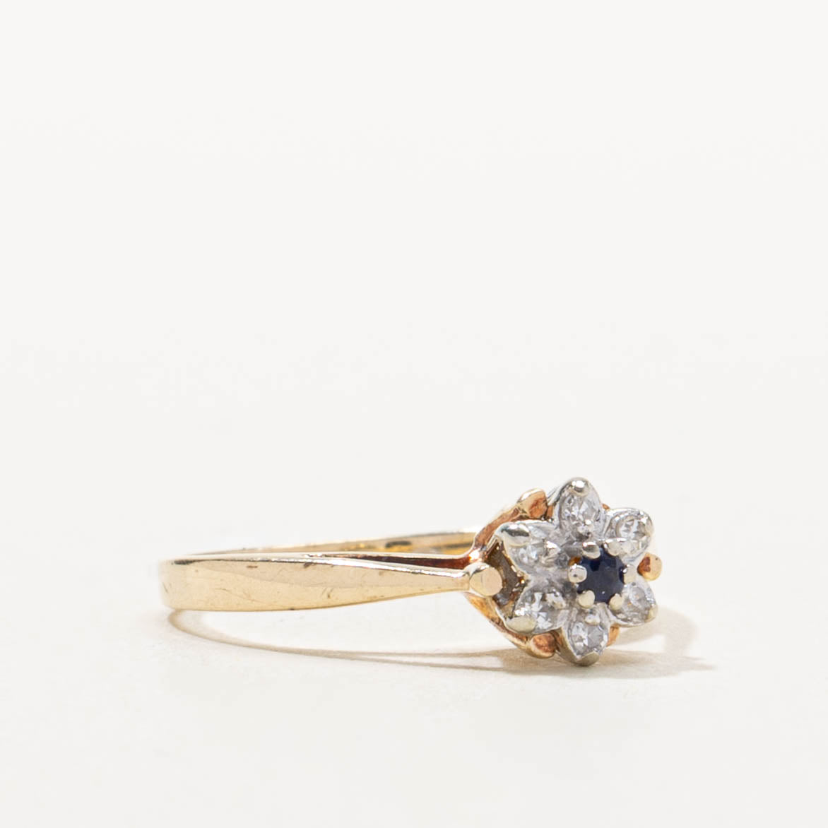 10k Sapphire & Diamond Floral Cluster Ring | SZ 3