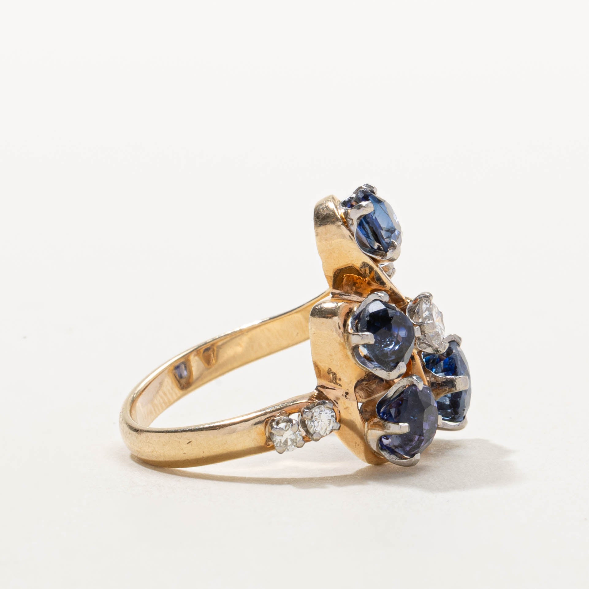 10k Sapphire & Diamond Cluster Cocktail Ring | 3.78ctw, 0.32ctw | SZ 6.75