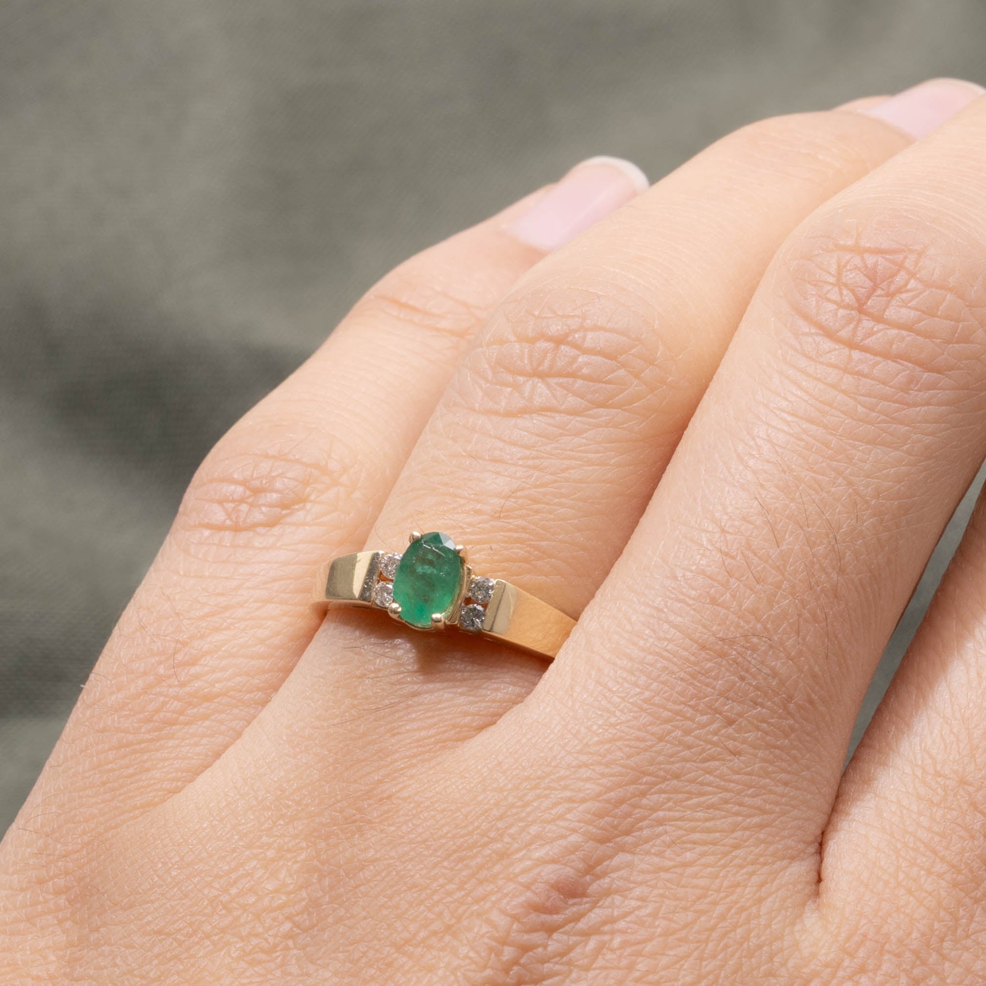 14k Oval Cut Emerald & Diamond Accented Ring | 0.35ct, 0.08ctw | SZ 6.5