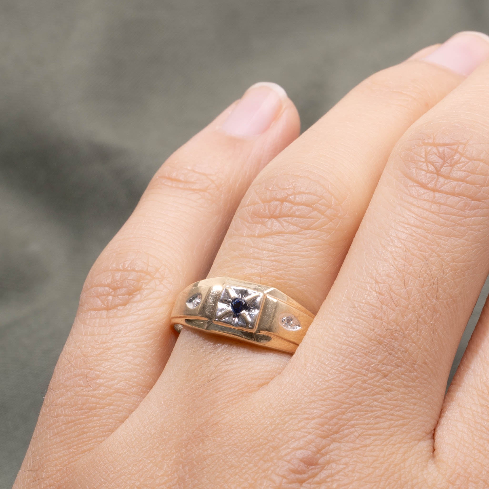 Star Set Sapphire & Diamond Ring | 0.04ct, 0.02ctw | SZ 9.5