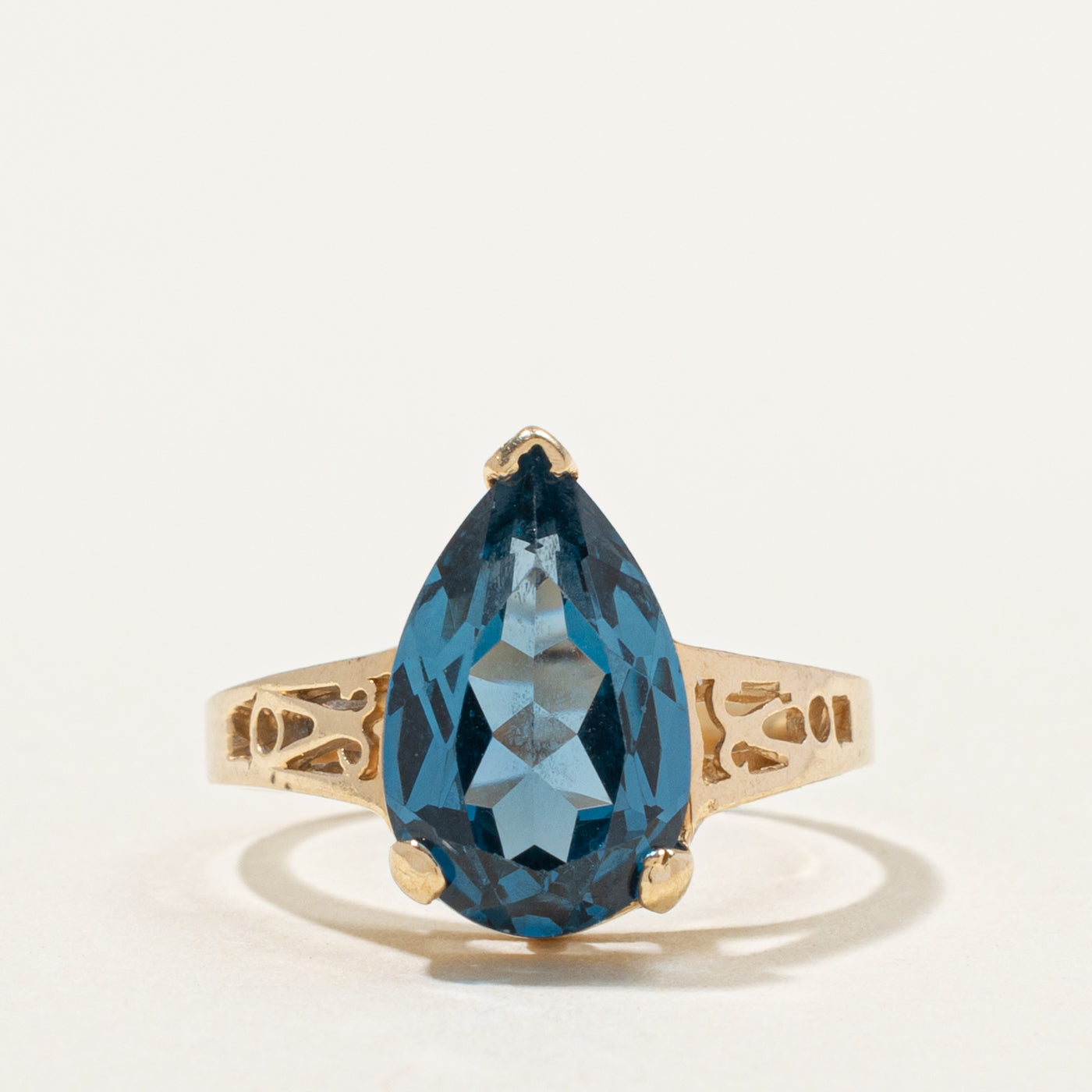 10k Solitaire Pear Cut Synthetic Spinel Openwork Ring | 3.00ct | SZ 6