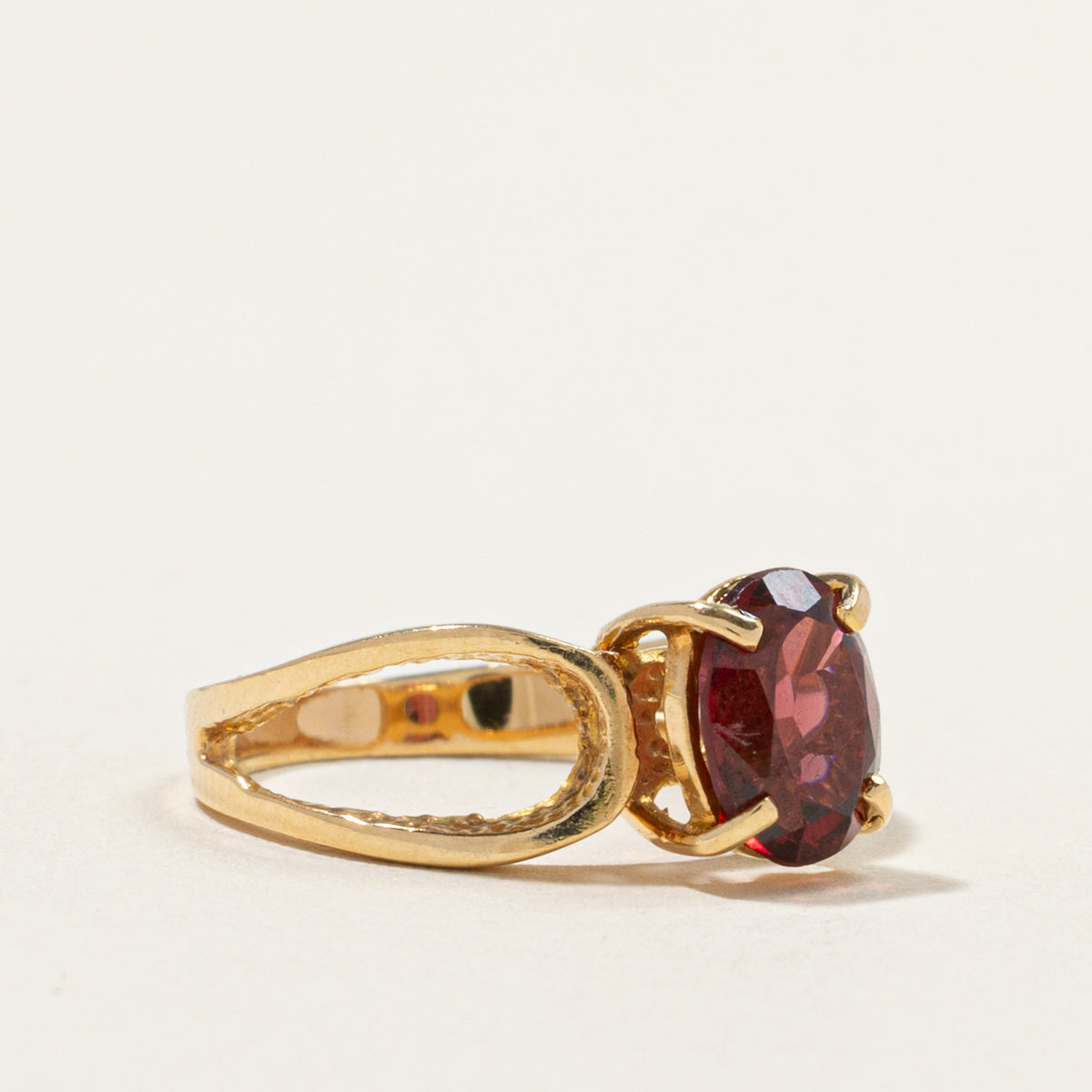 14k Solitaire Oval Cut Garnet Open Shank Ring | 2.00ct | SZ 4.25