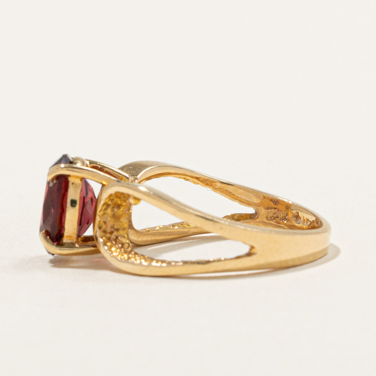 14k Solitaire Oval Cut Garnet Open Shank Ring | 2.00ct | SZ 4.25