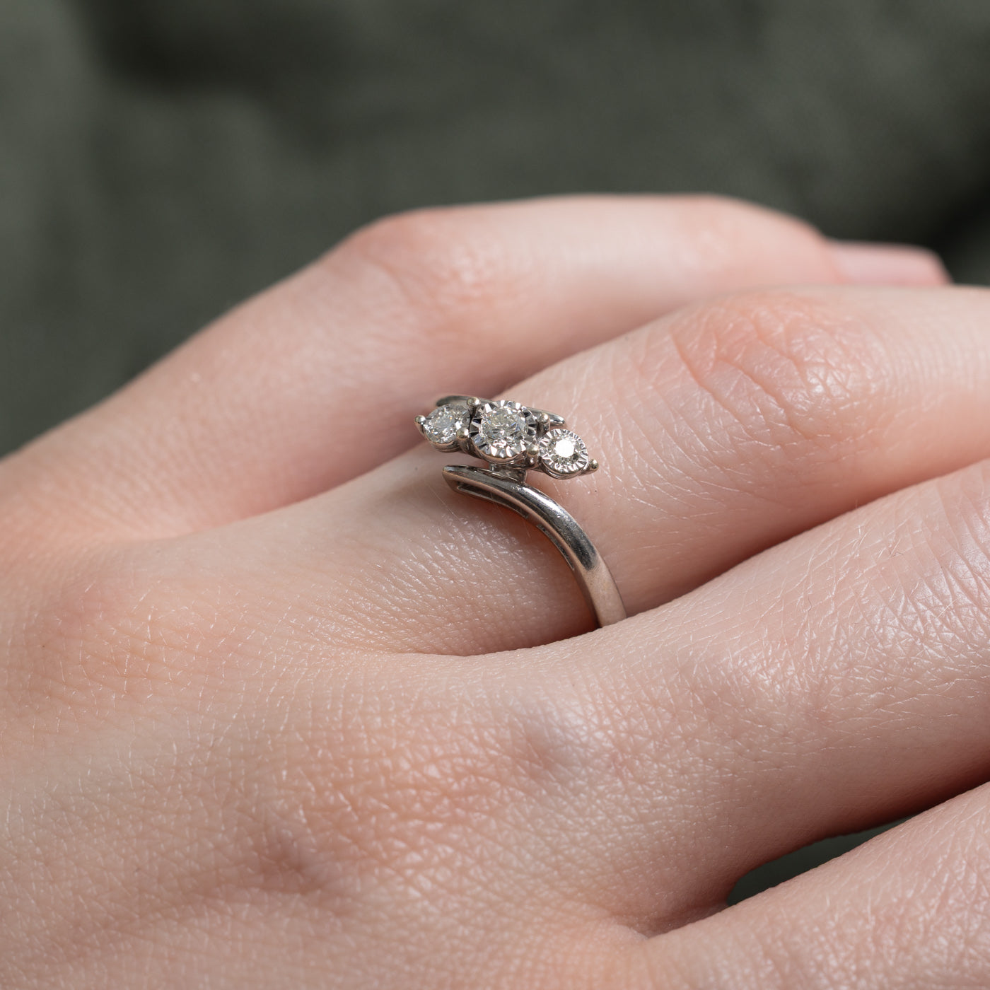 10k Three Stone Diamond Bypass Ring | SZ 5.25