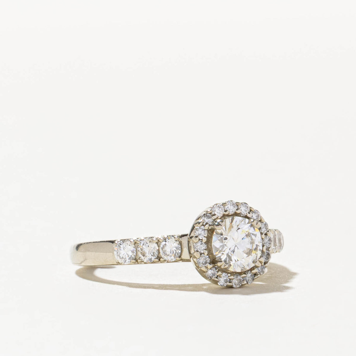 19k Pave Set Diamond Halo Ring | 0.46ct SI2 H, 0.32ctw | SZ 3.5
