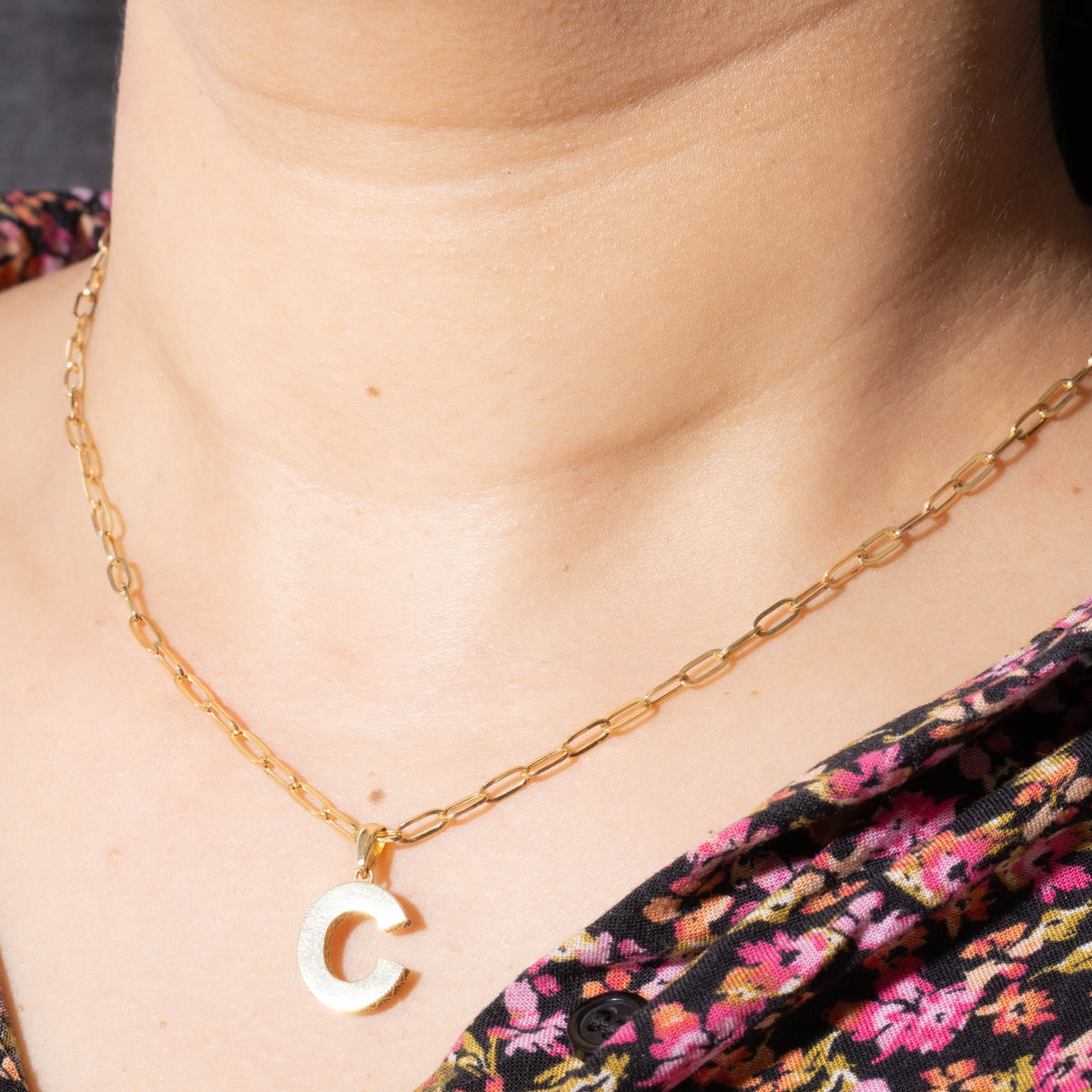 18k Yellow Gold "C" Initial Paperclip Chain Pendant Necklace | 18"