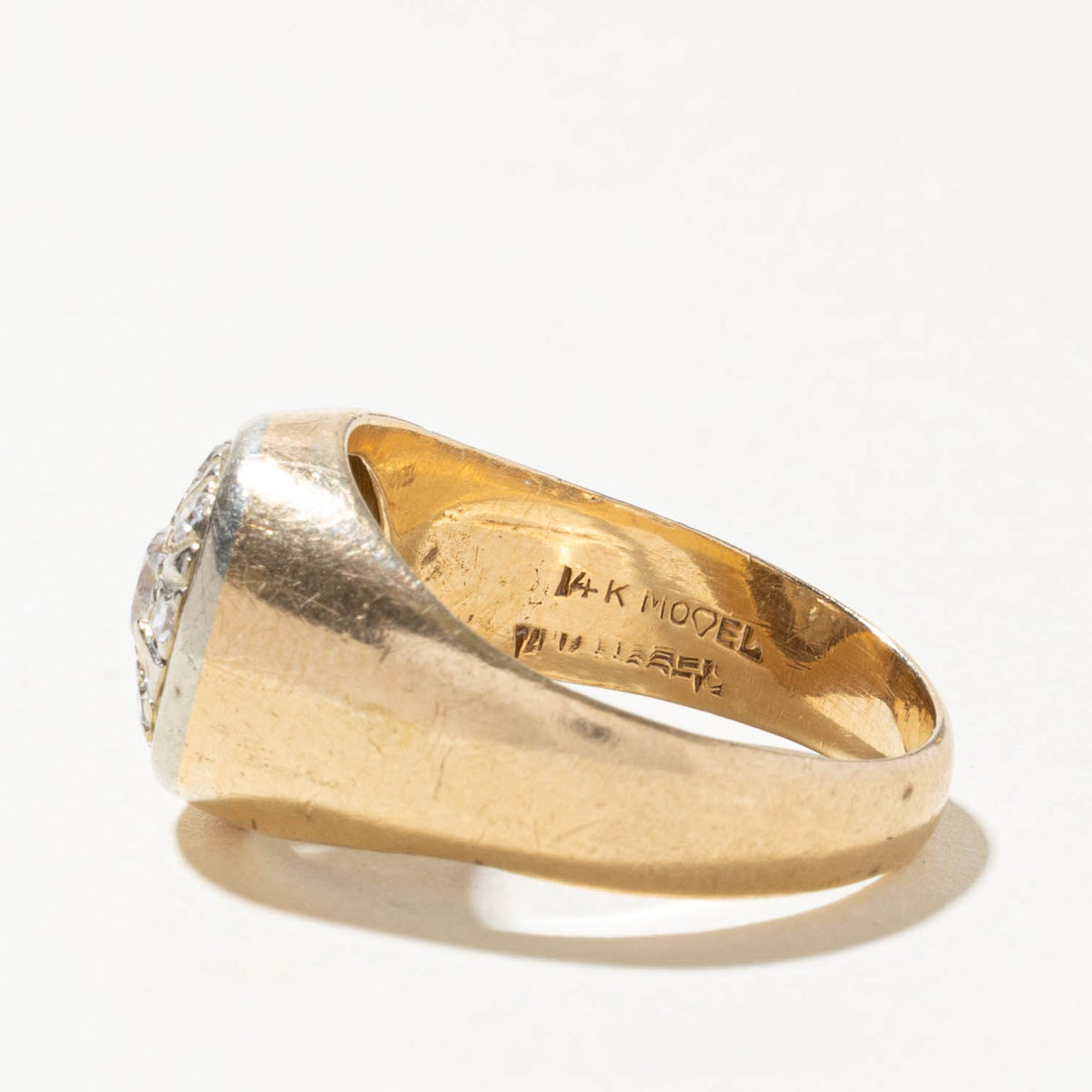 14k Illusion Set Diamond Cluster Signet Ring | 0.30ct SI1 I, 0.08ctw | SZ 9