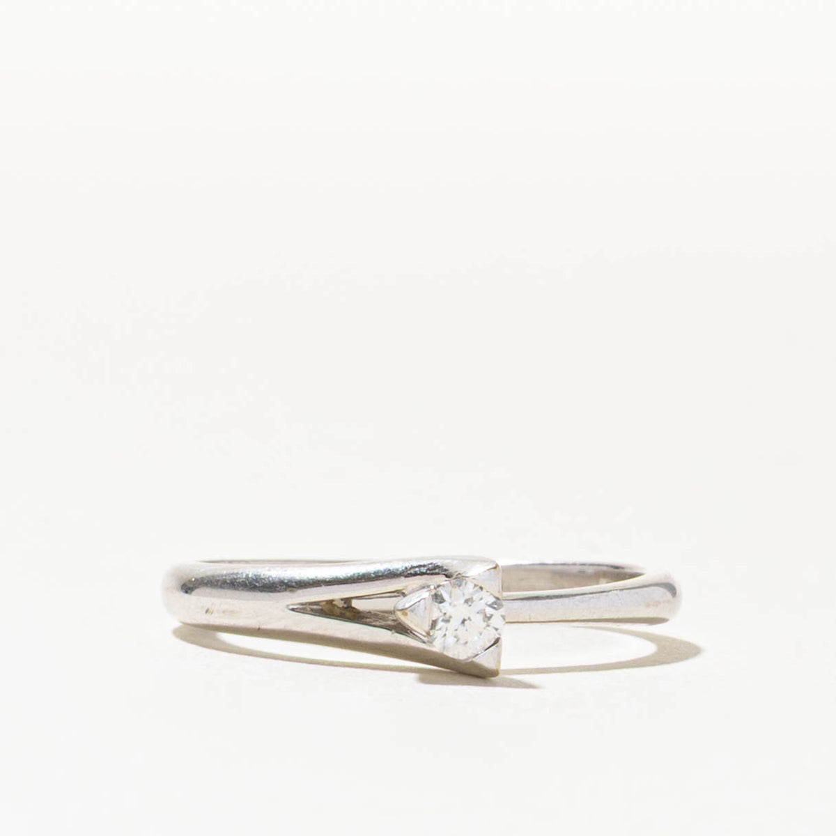 Italian Solitaire Diamond Geometric Ring | 0.08ct | SZ 7.25