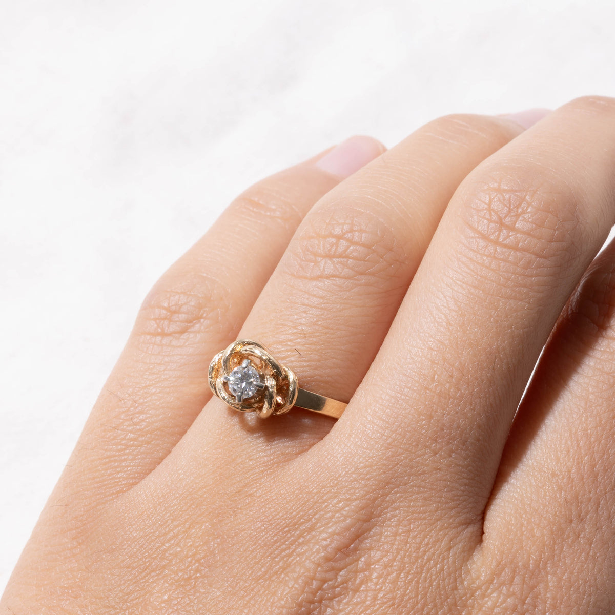 Solitaire Diamond Knot Ring | 0.20ct SI1 J | SZ 5.25