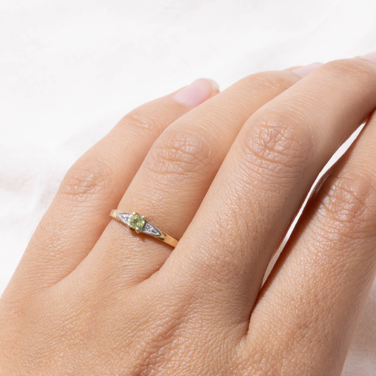 10k Peridot & Diamond Geometric Accented Ring | SZ 6
