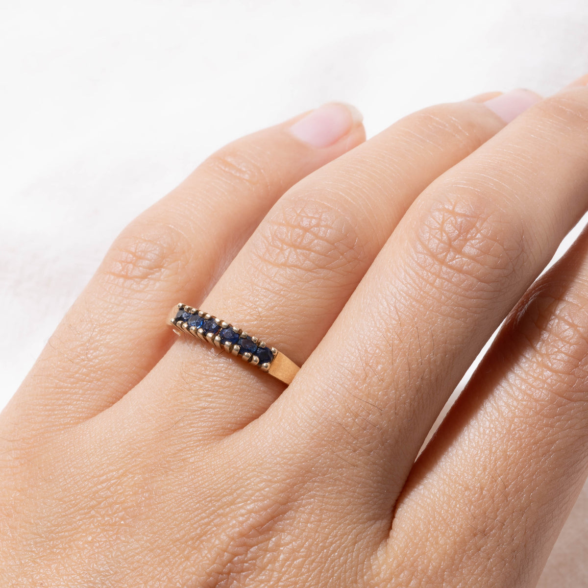 10k Six Stone Sapphire Band | 3.30mm | SZ 7.75