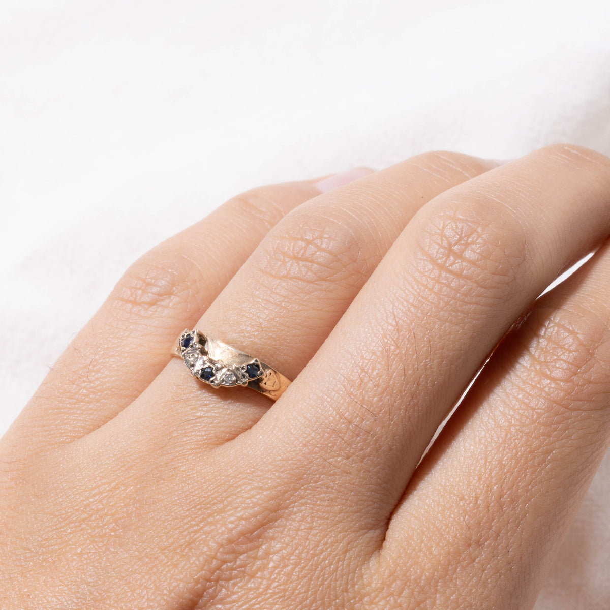 10k Five Stone Sapphire & Diamond Contour Ring | SZ 6.25
