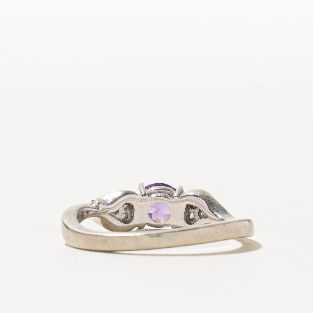 10k Amethyst & Diamond Heart Accented Ring | SZ 6.25