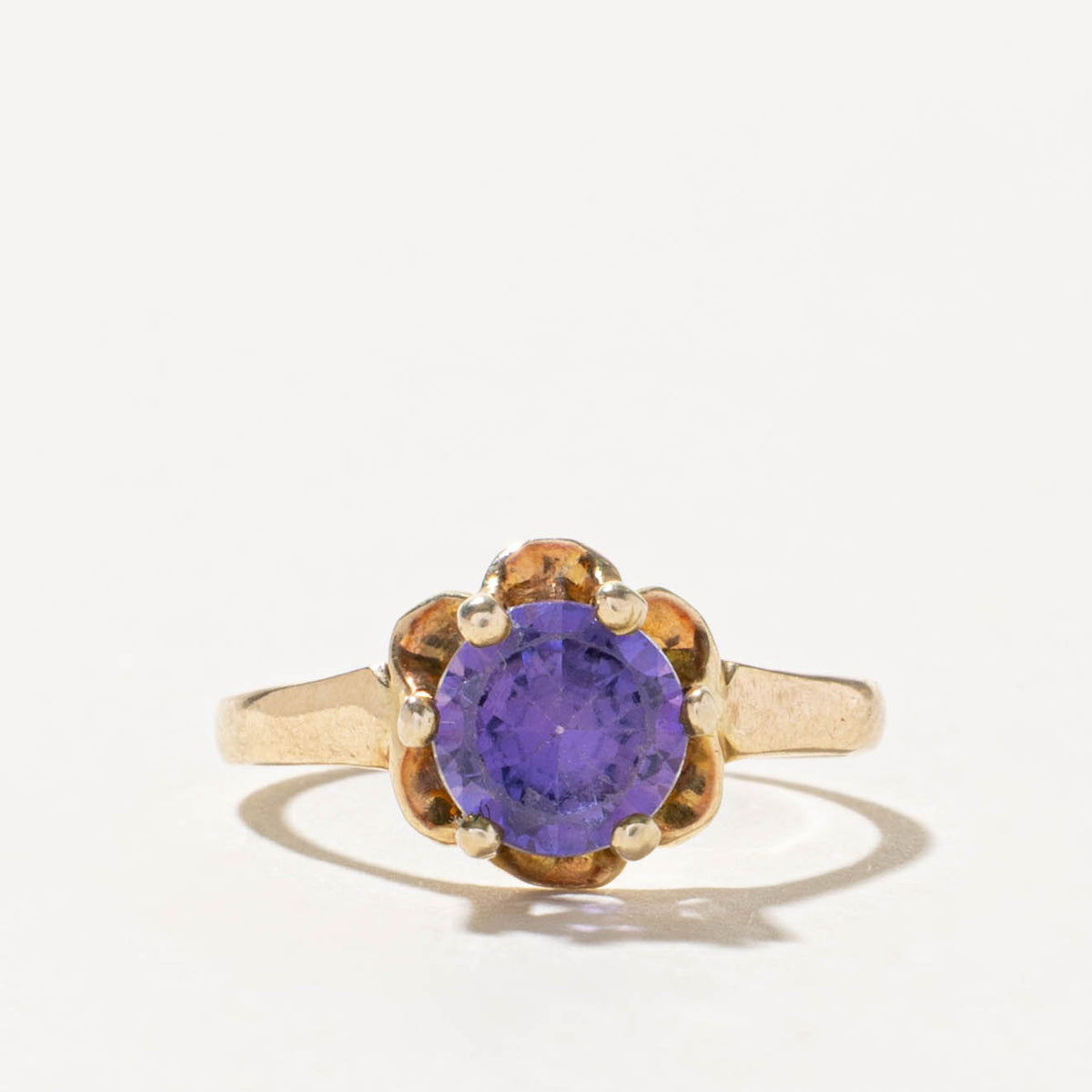 10k Belcher Set Synthetic Sapphire Floral Ring | SZ 4