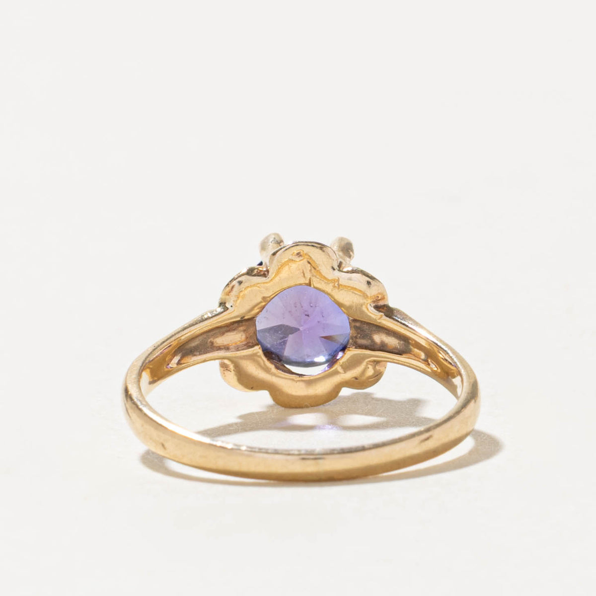 10k Belcher Set Synthetic Sapphire Floral Ring | SZ 4