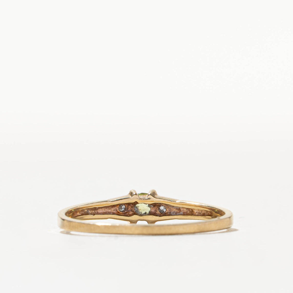 10k Peridot & Diamond Geometric Accented Ring | SZ 6