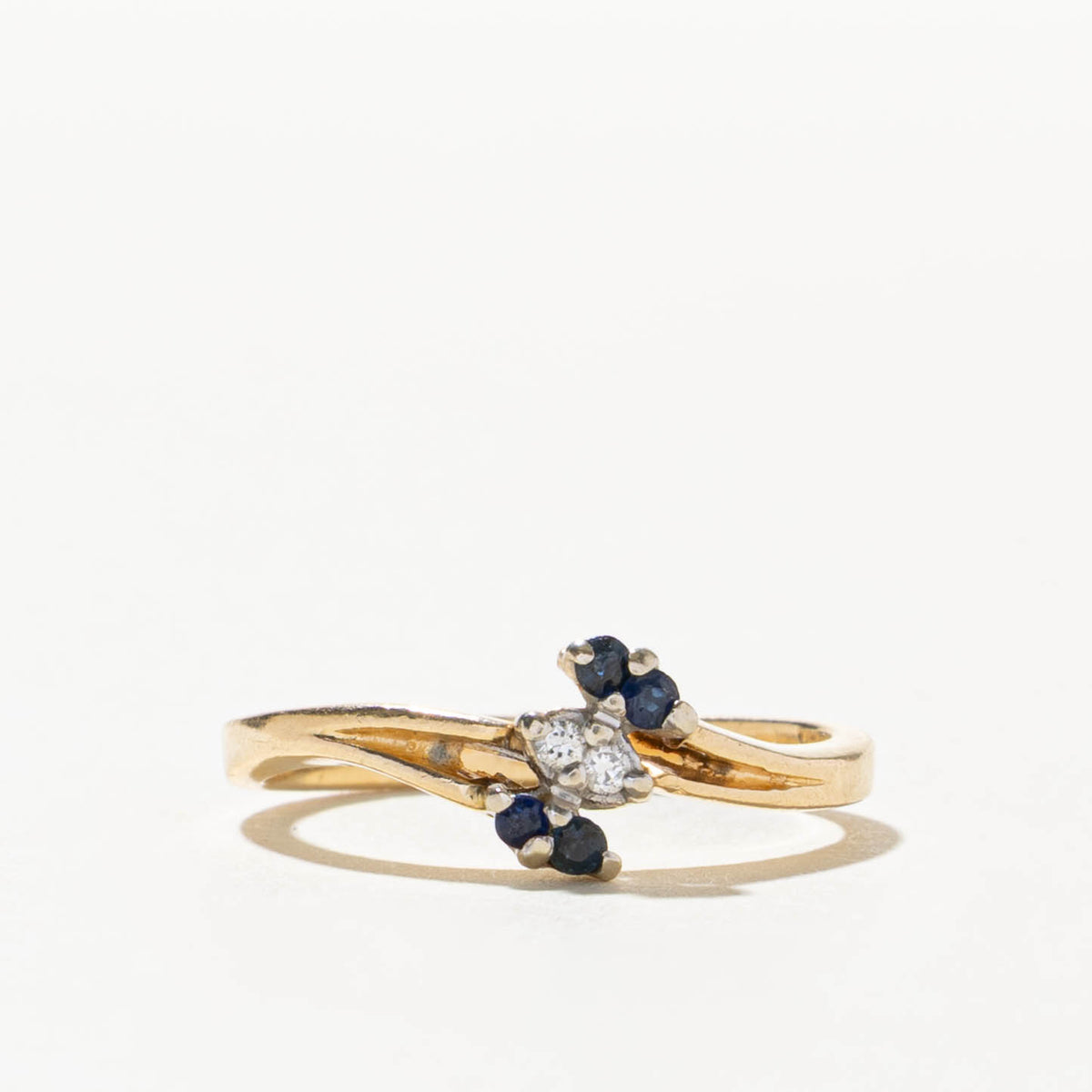 14k Diamond & Sapphire Cluster Bypass Ring | SZ 6