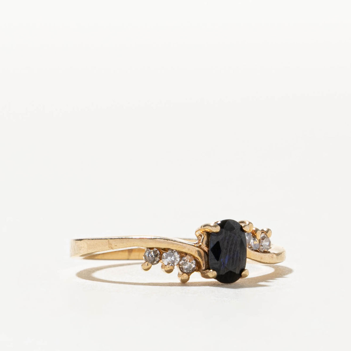 10k Oval Cut Sapphire & Diamond Bypass Ring | SZ 4.25